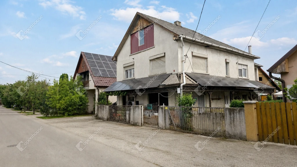 Eladó 6 szobás, 2 generációnak is alkalmas családi ház Alsózsolcán!