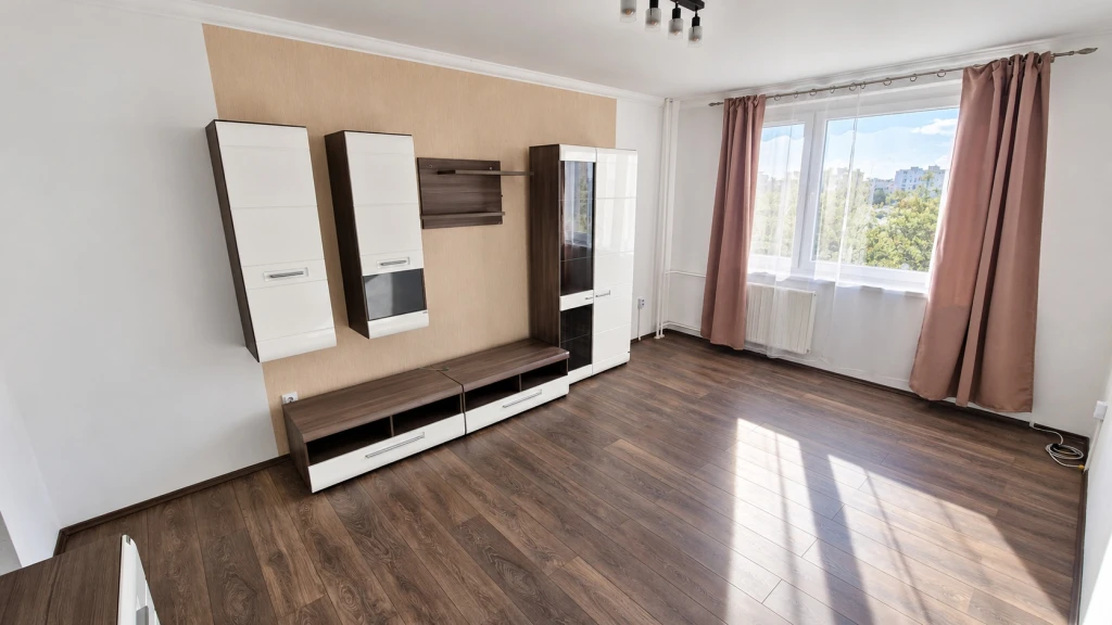 Részben bútorozott, 3 szobás kiadó lakás a Győri kapuban