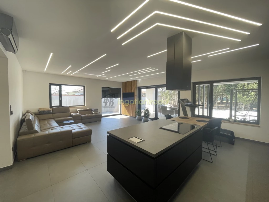 Eladó exkluzív családi ház Nyíregyházán, Örökösföldön!Nyíregyháza közkedvelt, csendes részén, Örökösföldön kínálunk...