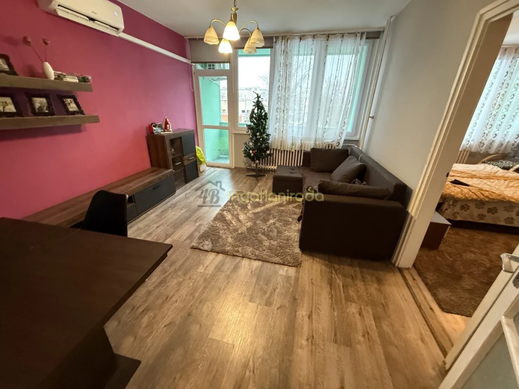 Nyíregyházán, a közkedvelt Malomkert városrészben, a kórház közelében kínálok eladásra egy 74 m²-es, tágas és világos...