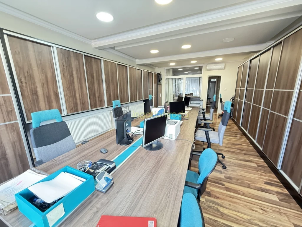 Nyíregyháza abszolút belvárosában  piaccsarnok közelében eladásra kínálom ezt a gyönyörű, tágas, teljesen felújított 64...