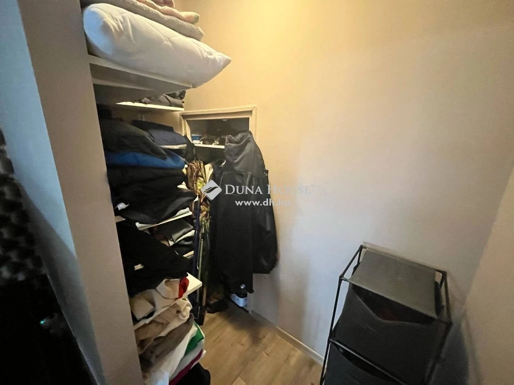 FELÚJÍTOTT BELVÁROSI LAKÁS!
