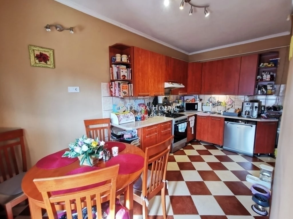 Kecskeméten Szeleifaluban felújított 74 m2-es, 3 szobás ház eladó