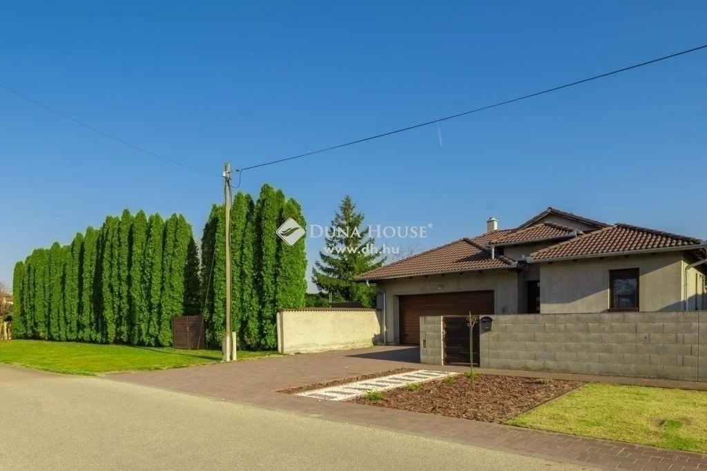 For sale house, Ballószög