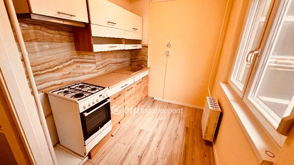 For sale panel flat, Miskolc