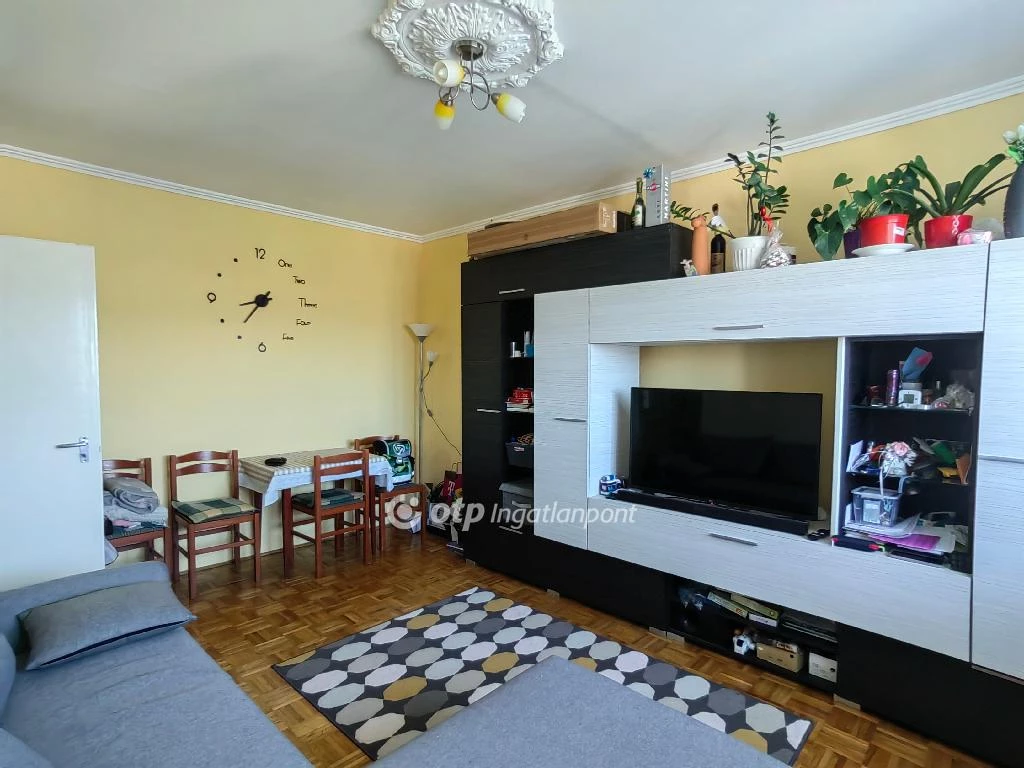 For sale panel flat, Miskolc