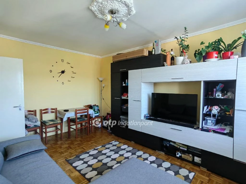 For sale panel flat, Miskolc, Győri Kapu