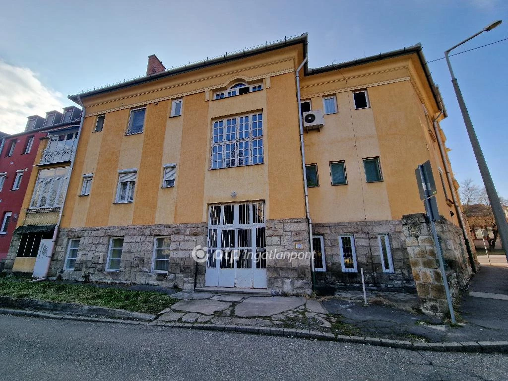 For sale brick flat, Miskolc, Dózsa György út