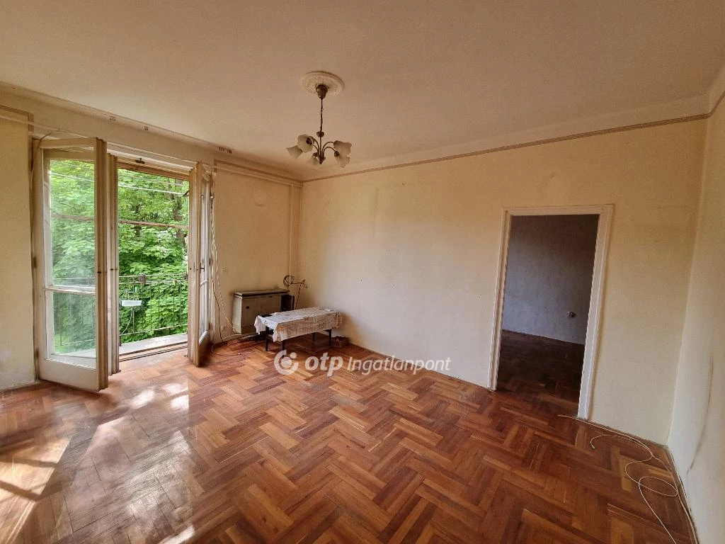 For sale brick flat, Miskolc