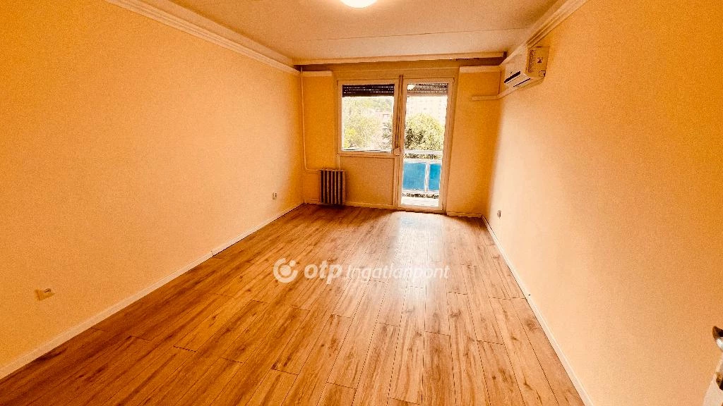 For sale panel flat, Miskolc, Belváros