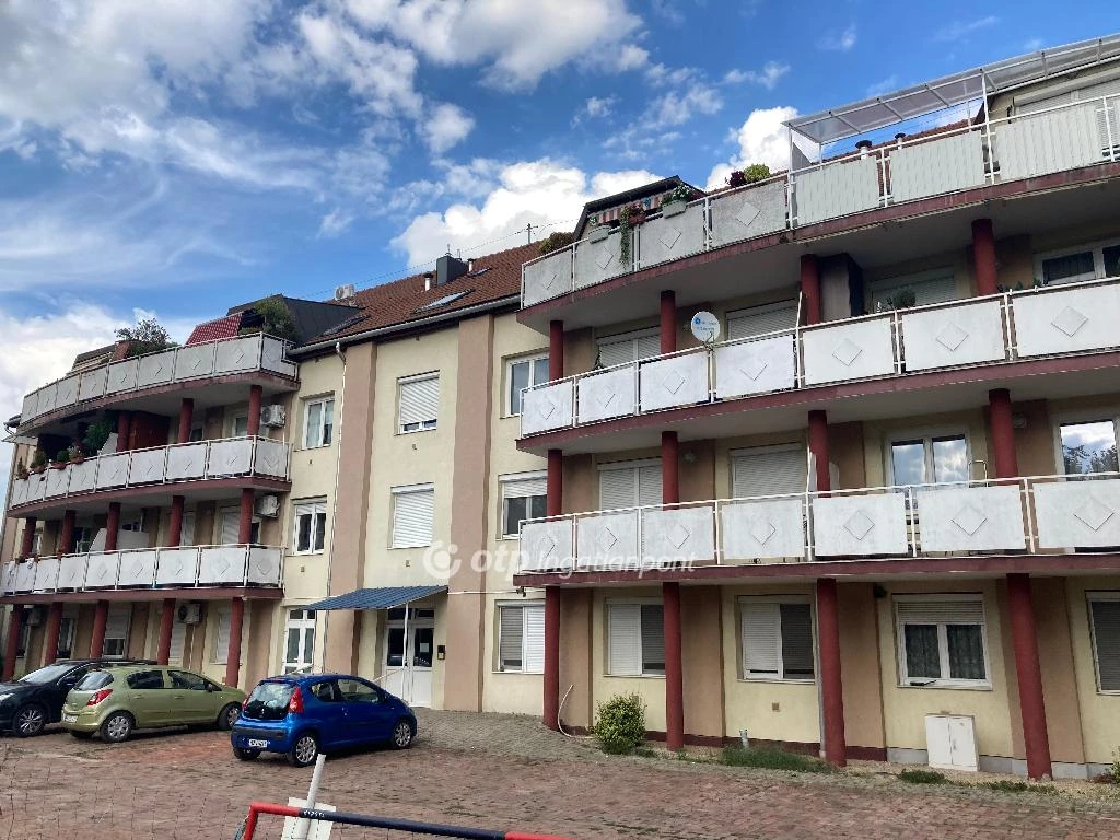 For sale brick flat, Miskolc