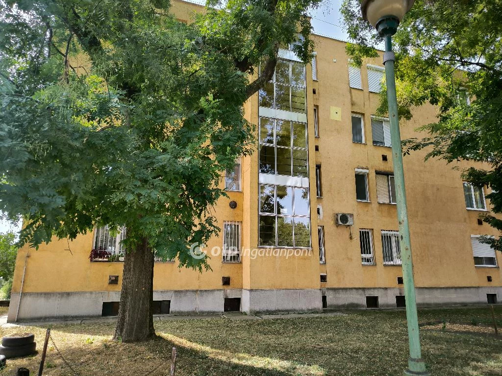 For sale brick flat, Miskolc