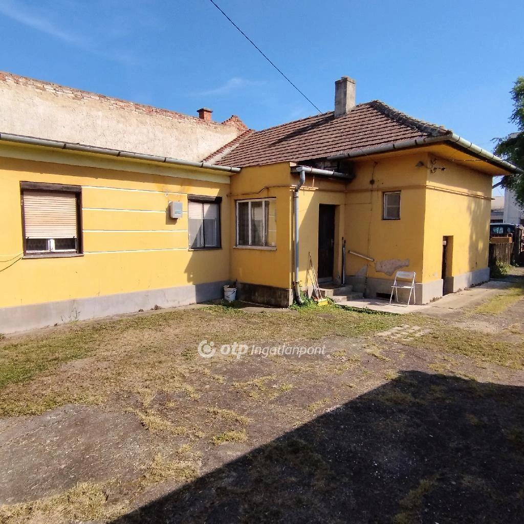 For sale semi-detached house, Miskolc