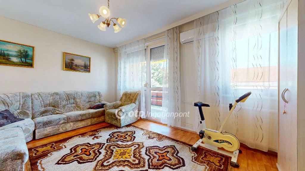 For sale panel flat, Sajószentpéter, Móra Ferenc utca