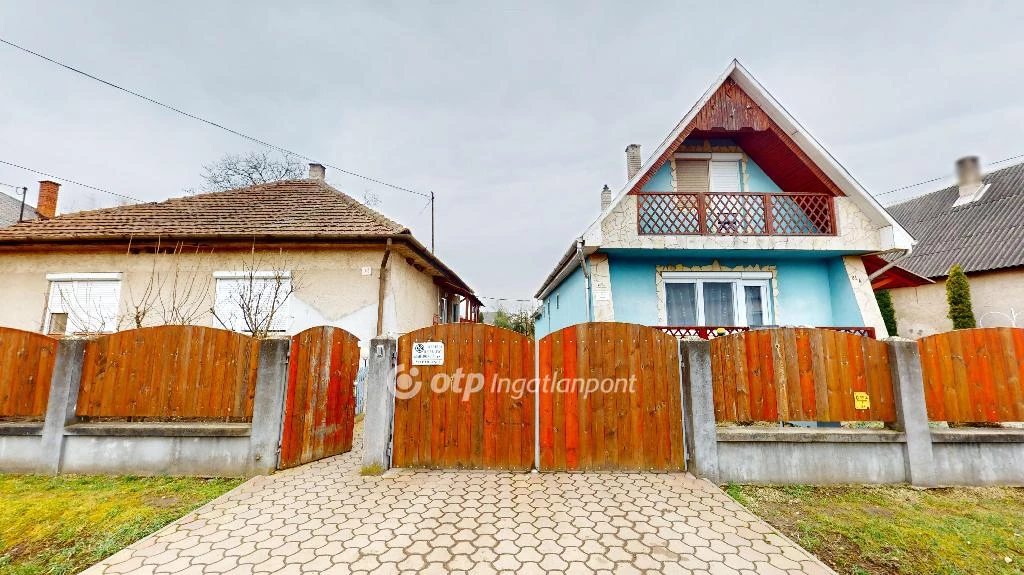 For sale house, Forró