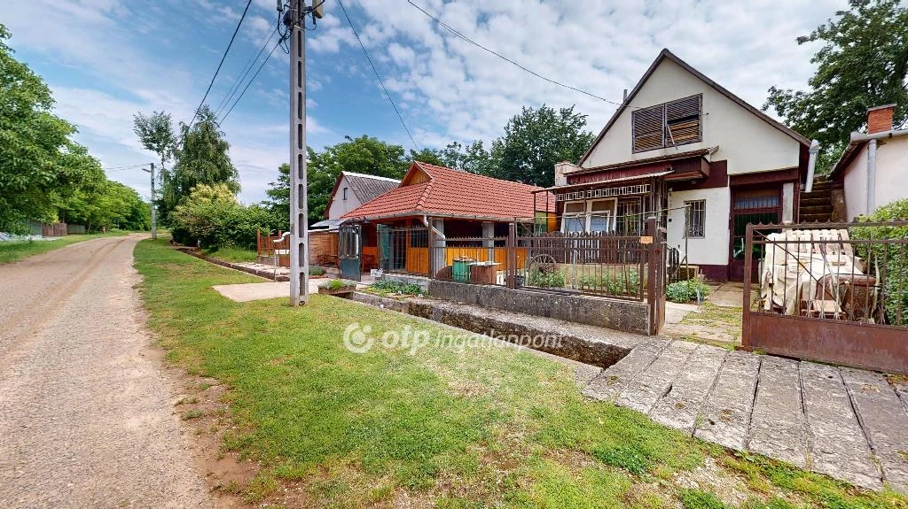 For sale house with a garden, Sajóvámos