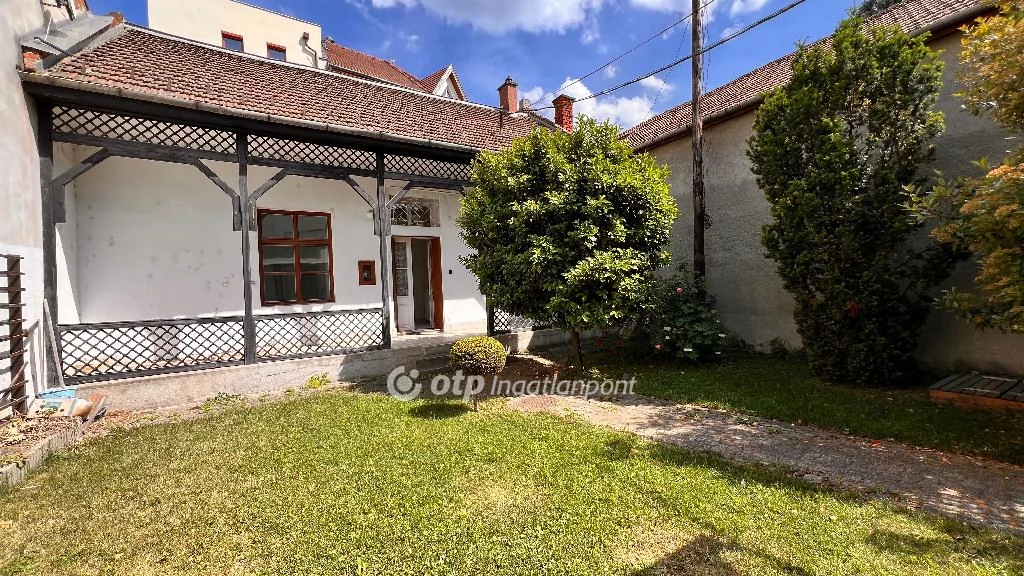 For sale brick flat, Miskolc