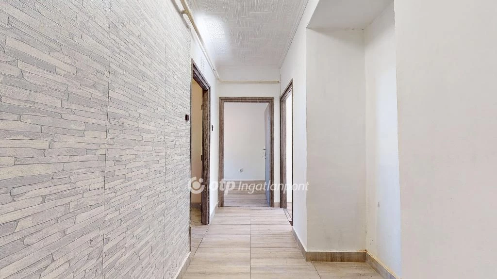 For sale brick flat, Miskolc