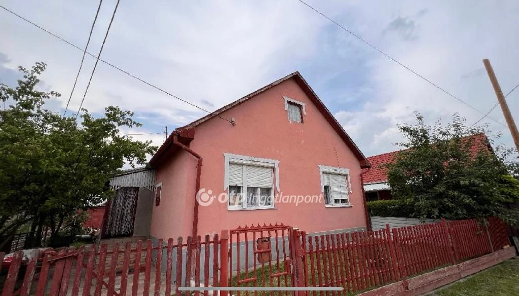 For sale house, Mezőcsát