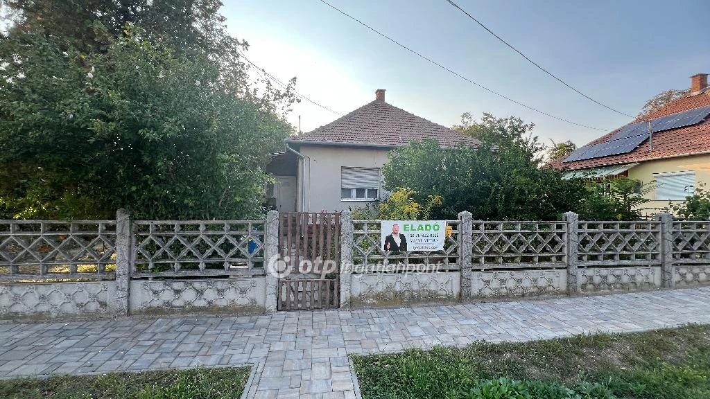 For sale house, Mezőcsát