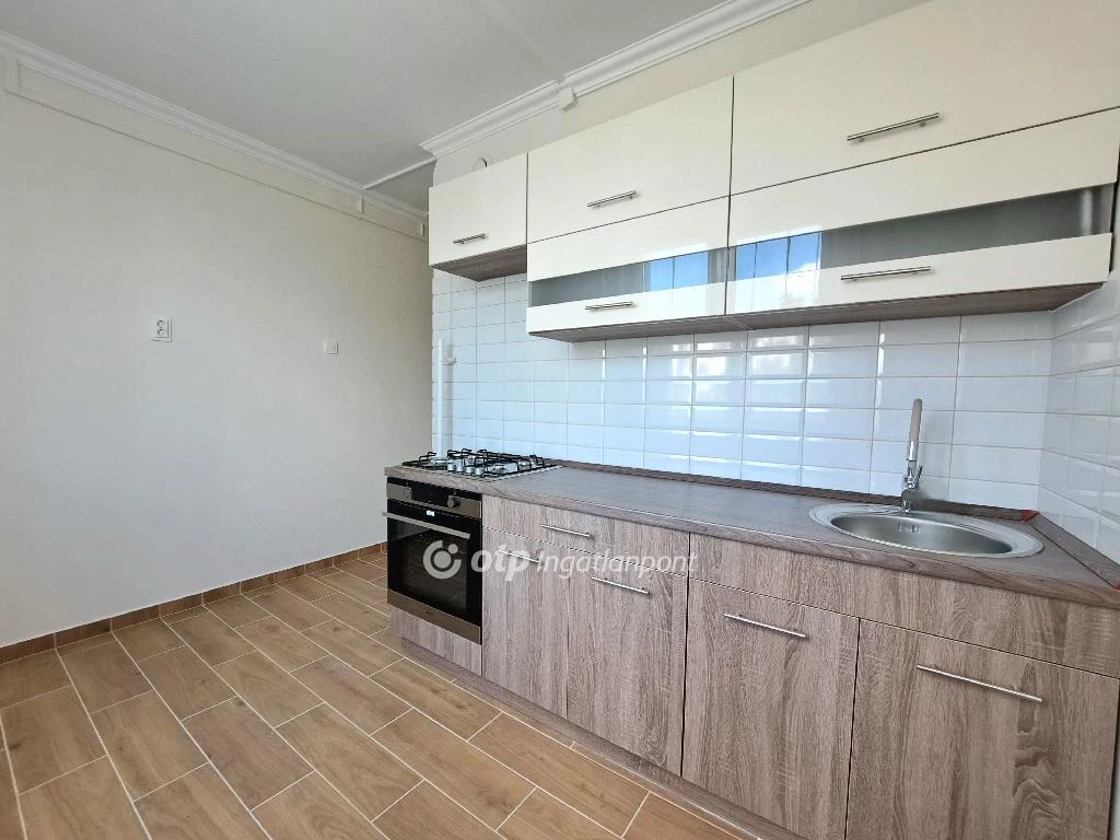 For sale panel flat, Miskolc