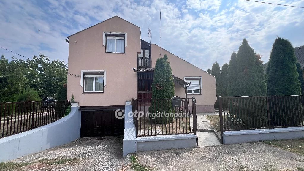 For sale house, Hejőbába