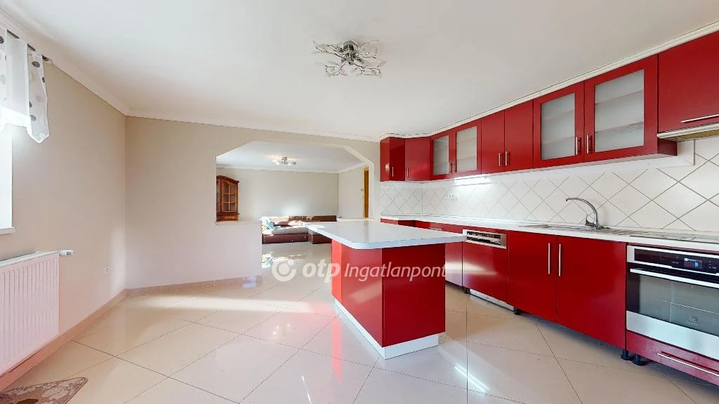 For sale house, Tardona