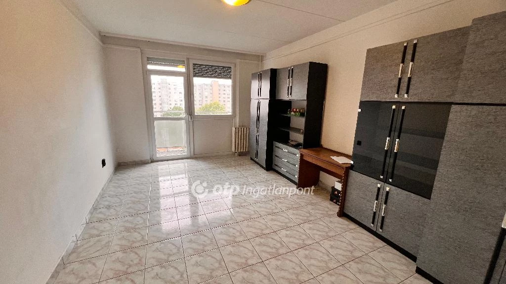 For sale panel flat, Miskolc