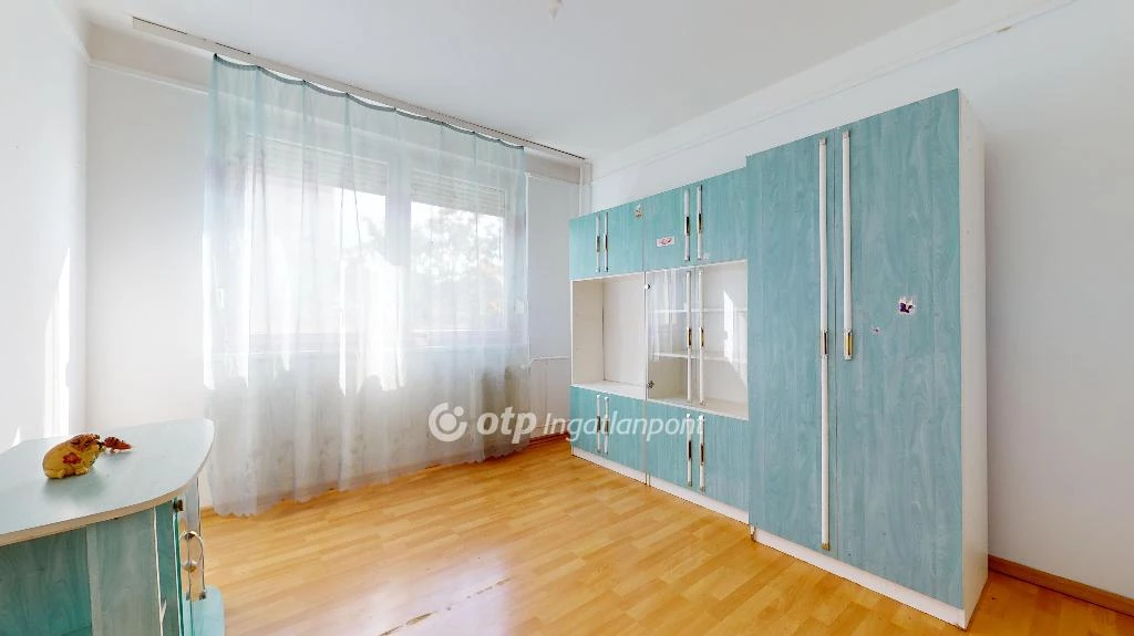 For sale panel flat, Miskolc