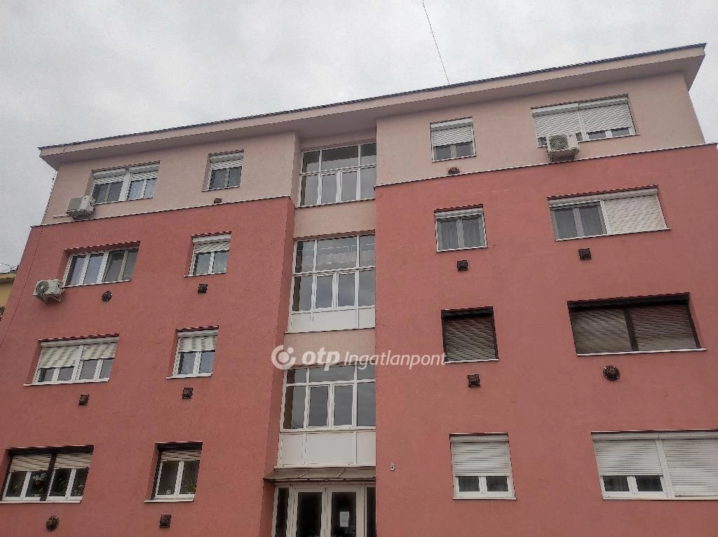 For sale brick flat, Miskolc