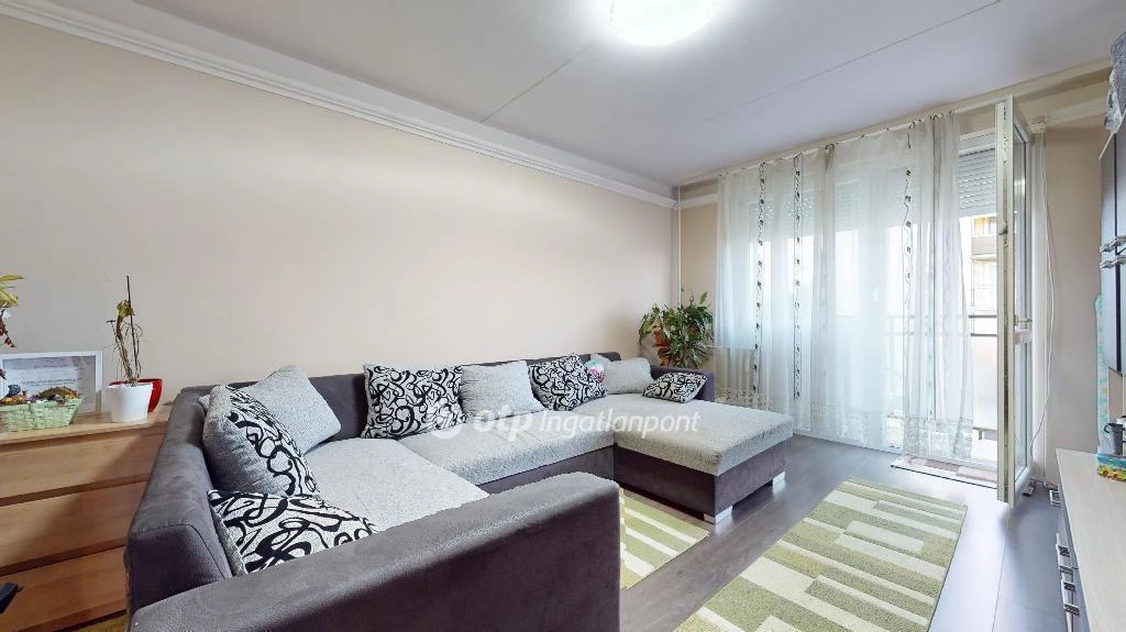 For sale panel flat, Miskolc