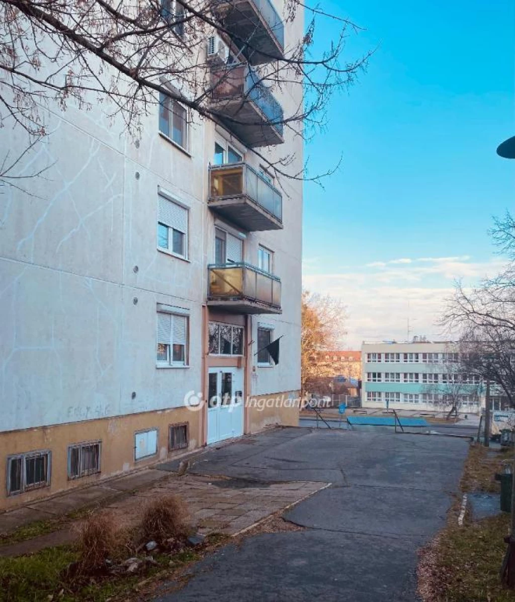 For sale panel flat, Miskolc