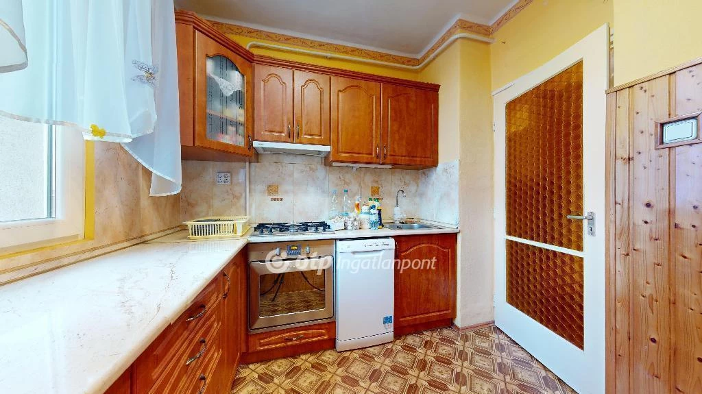 For sale brick flat, Miskolc