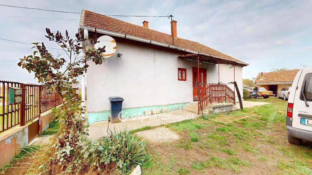 For sale house, Mezőcsát, Gólya utca