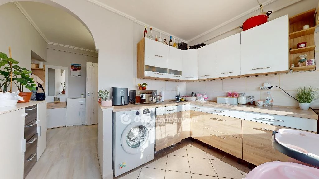 For sale panel flat, Miskolc, Avas