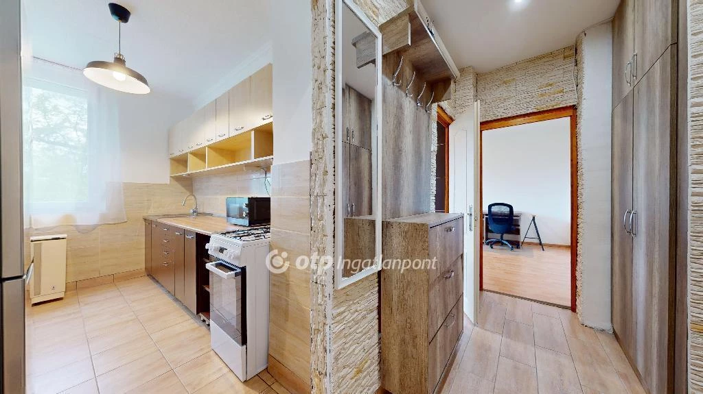For sale brick flat, Kazincbarcika