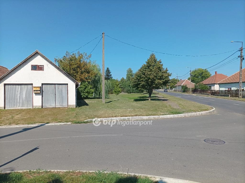 Eladó Telek, Sárospatak