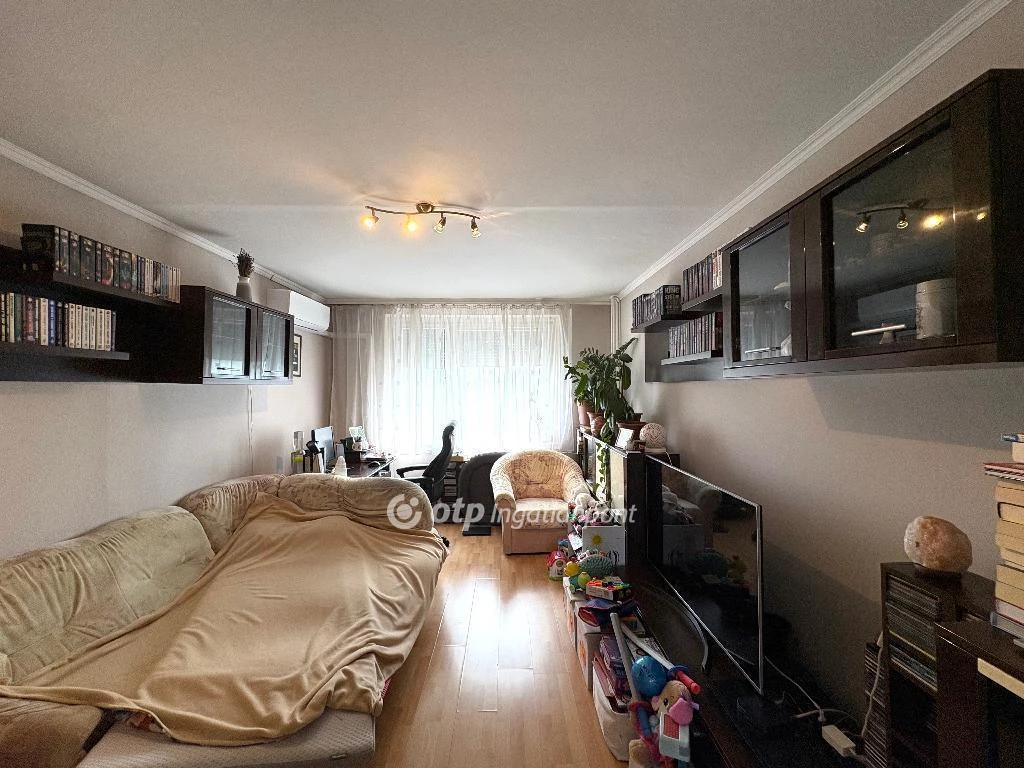 For sale panel flat, Miskolc