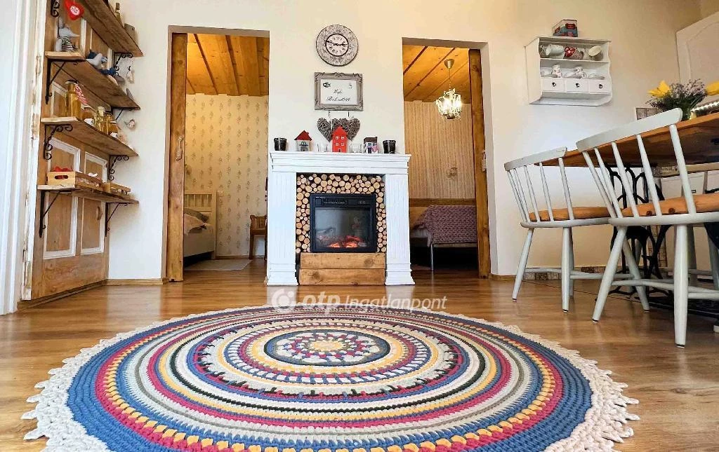 Eladó Ház, Kőröshegy