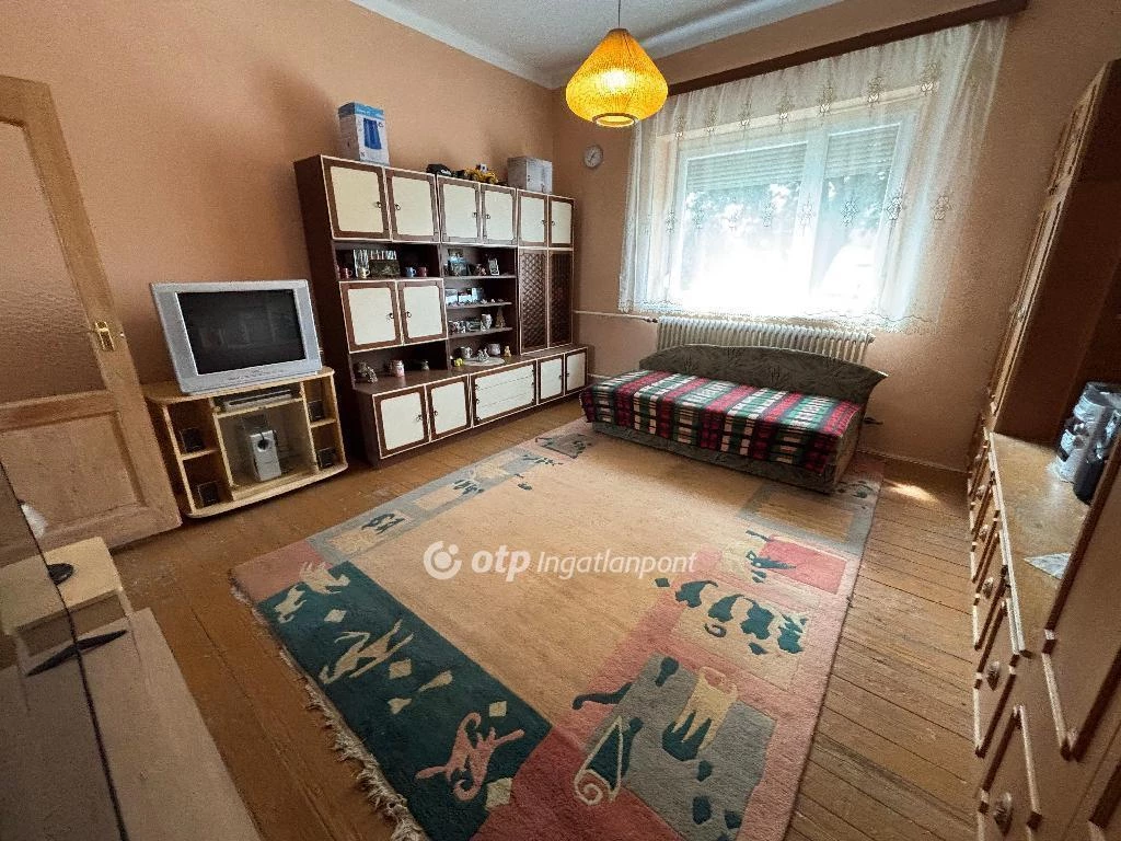 Mc, Martinkertváros, 100 nm-es, 3 szobás családi ház eladó!