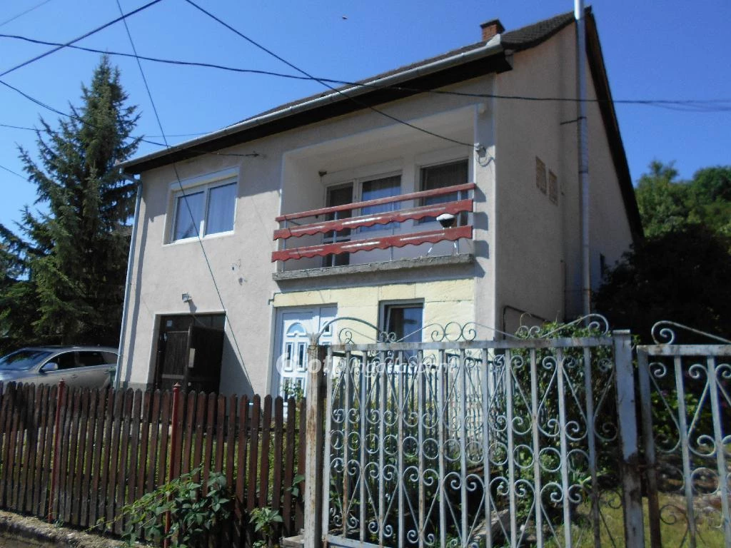 Eladó 140 nm-es, bővíthető családi ház, Sajógalgóc