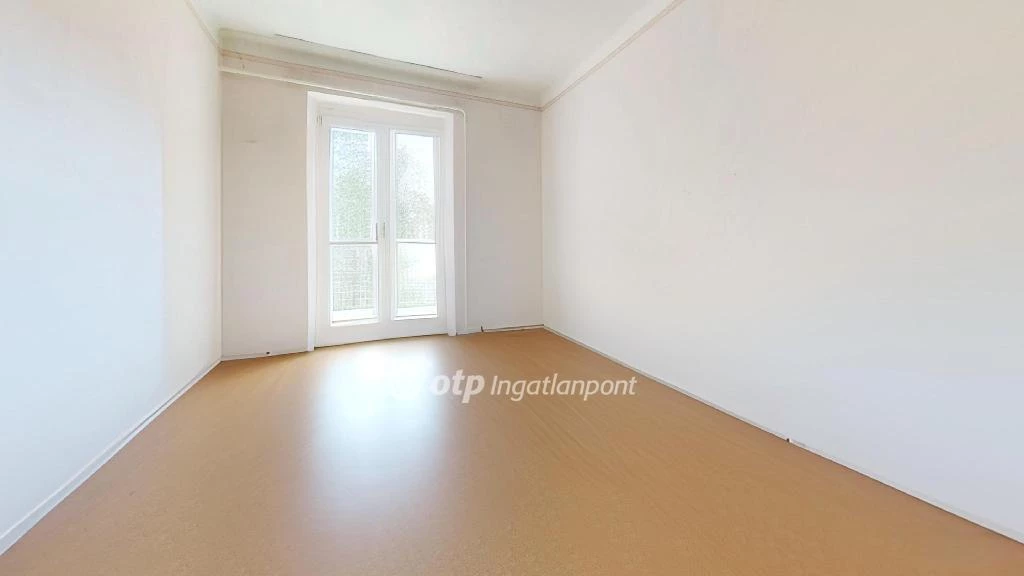 c3-1-name c2-19-name, Miskolc