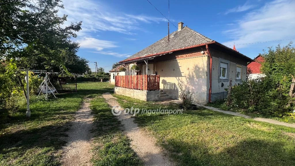 Ároktő Damjanich 73m2, 2 szoba, gázkonvektor