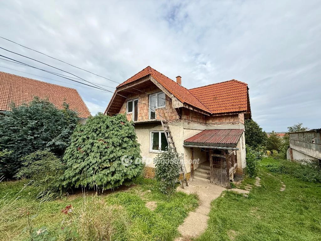 Miskolc, Tatárdomb, 100 nm-es családi ház!