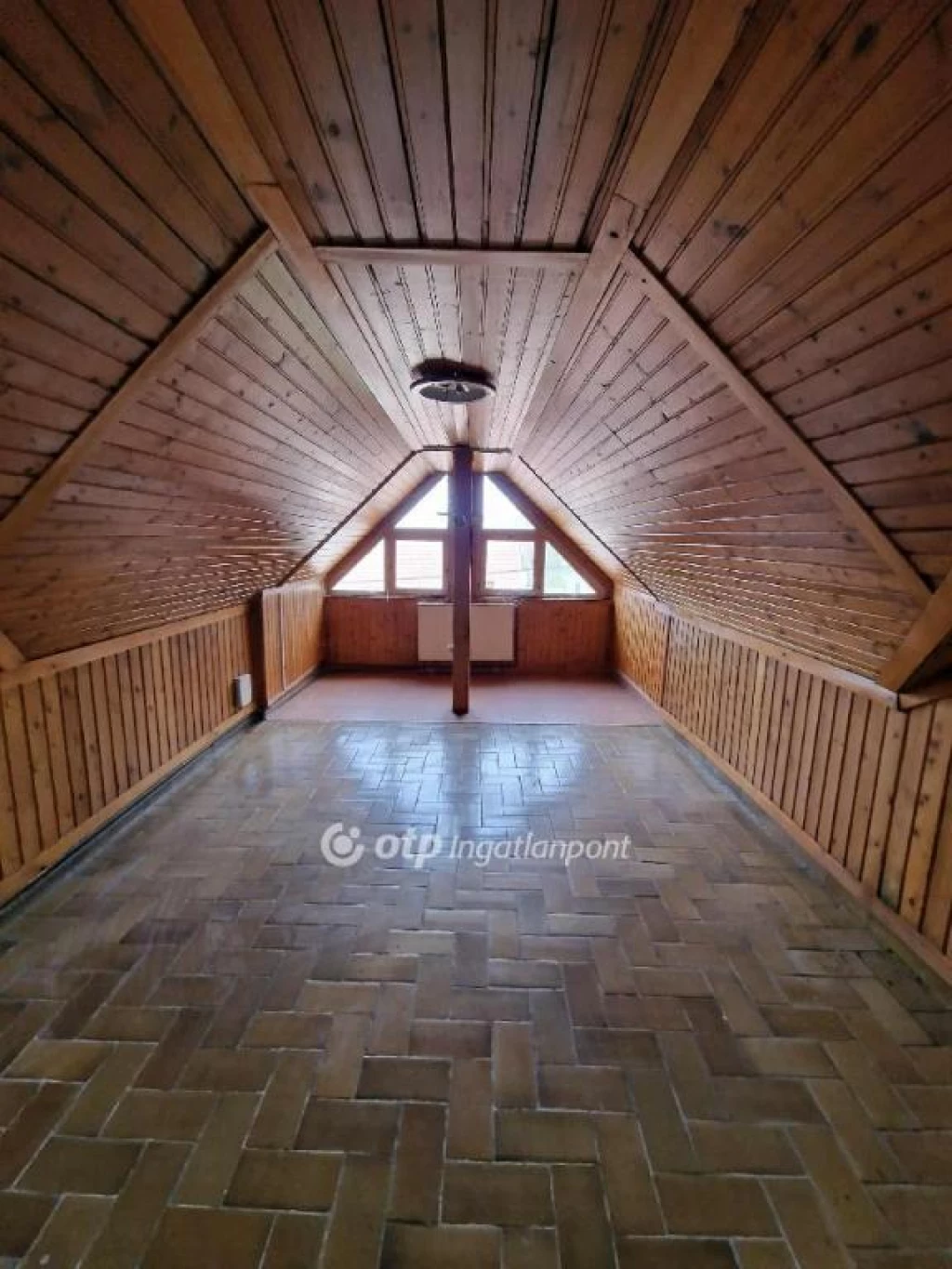 c3-1-name c2-1-name, Miskolc