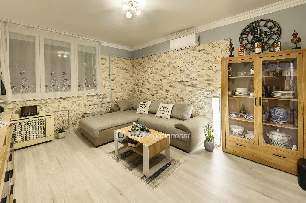 Miskolc felújított, bútorozott, 48m2 lakás Eladó