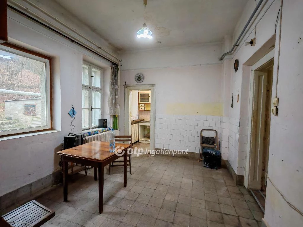 Miskolc, Pereces, 75 nm-es családi ház.