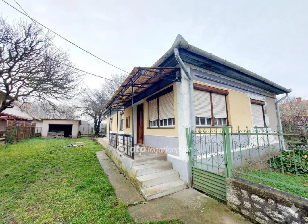 Eladó Ház, Hejőbába