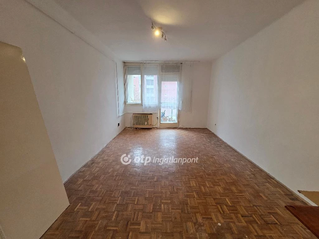 Eladó Lakás, Miskolc