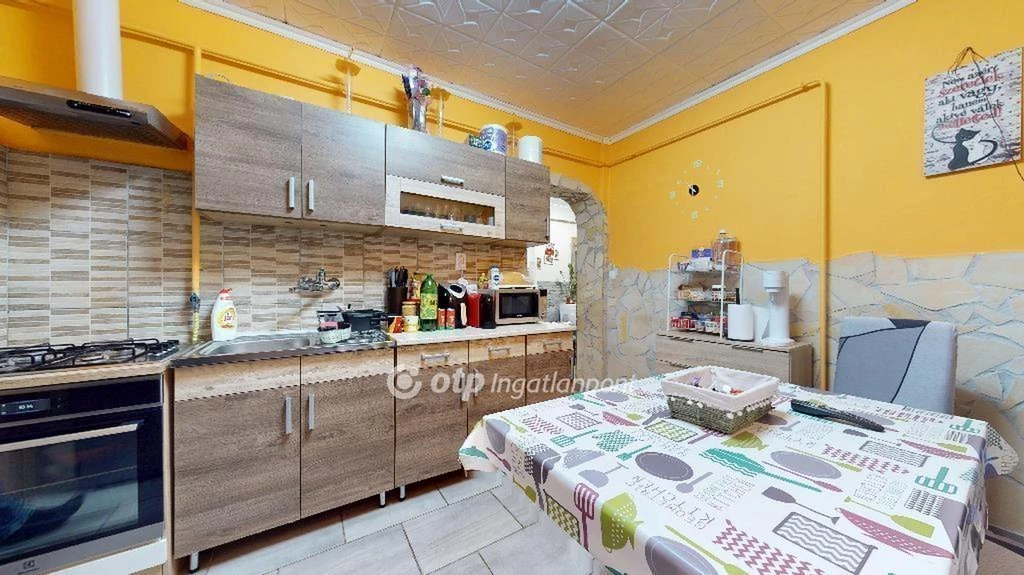 Eladó Ház, Szikszó